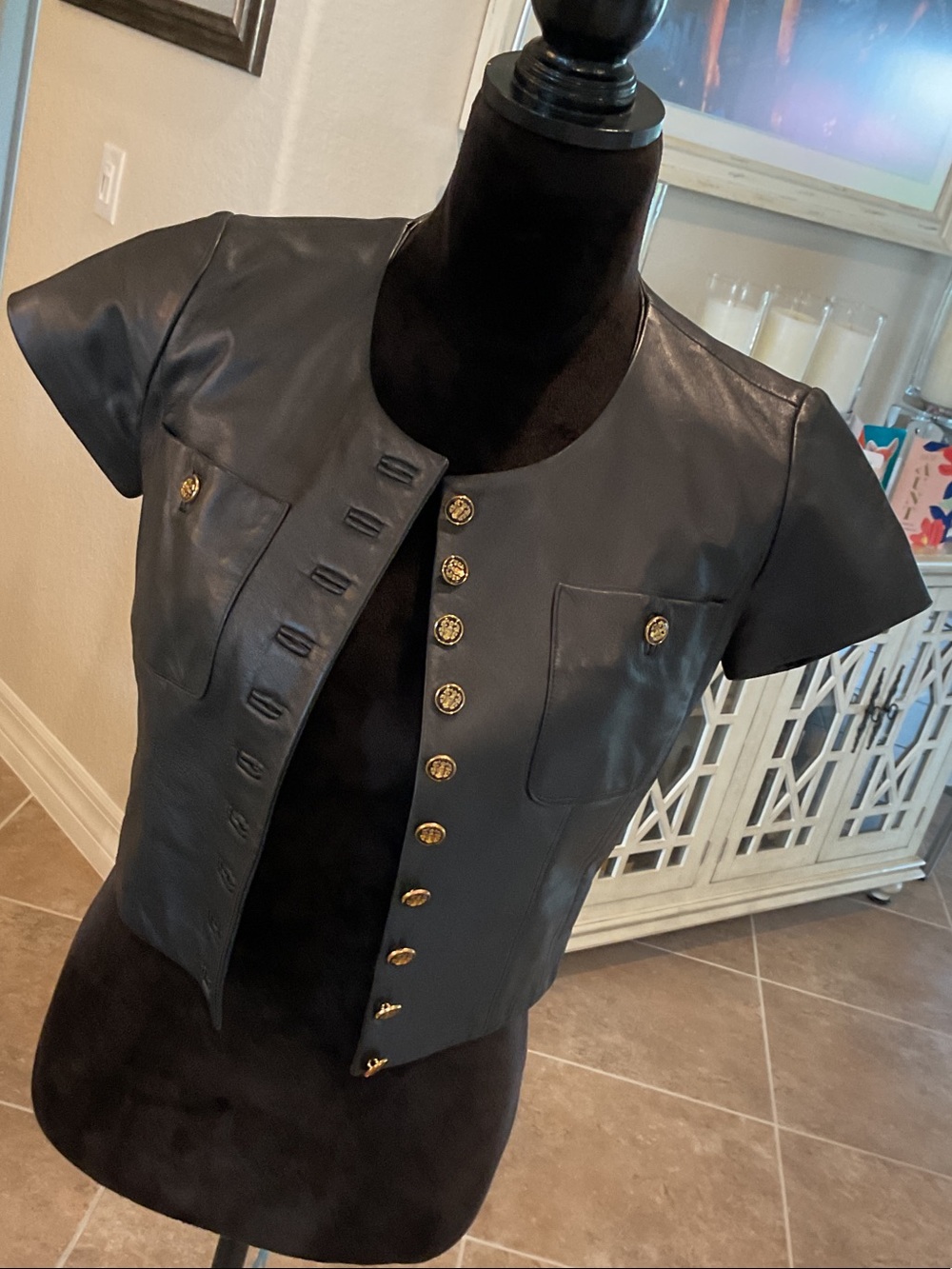 MEMBERS  ONLY leather short sleeve cropped top, black leather w/gold buttons, 4